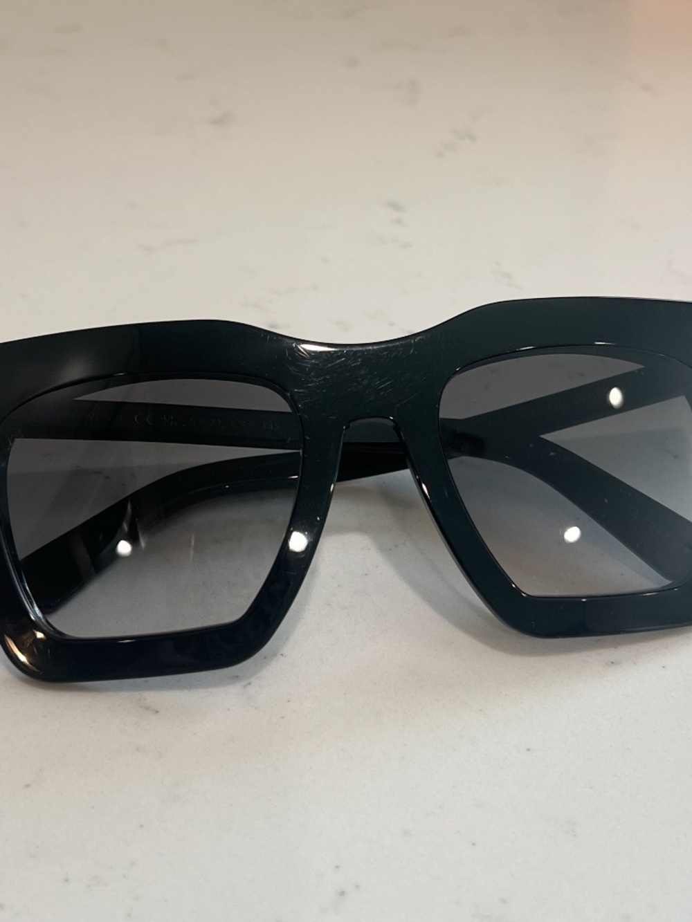 Louis Vuitton Sunglasses - Picture 2 of 7